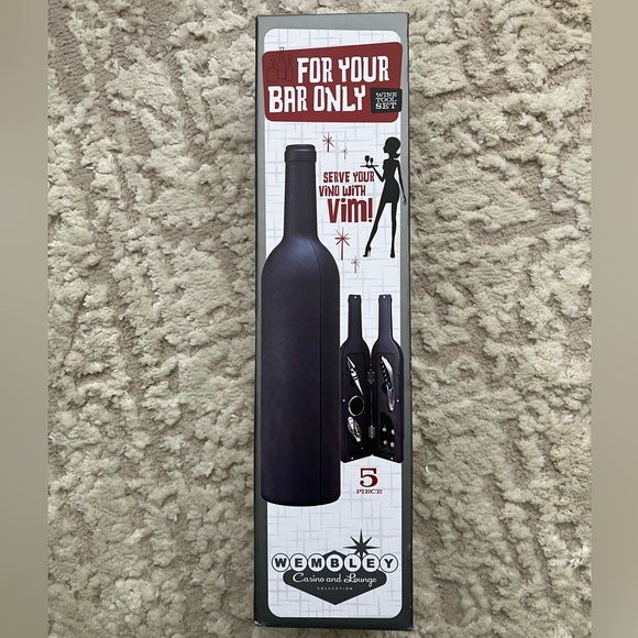 NEW in the box Wembly Casino & Lounge Collection 5 piece wine bar set - Picture 2 of 8